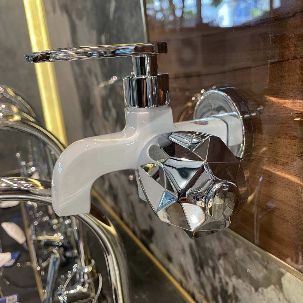 Vòi sen tắm Luxta L2114WT3