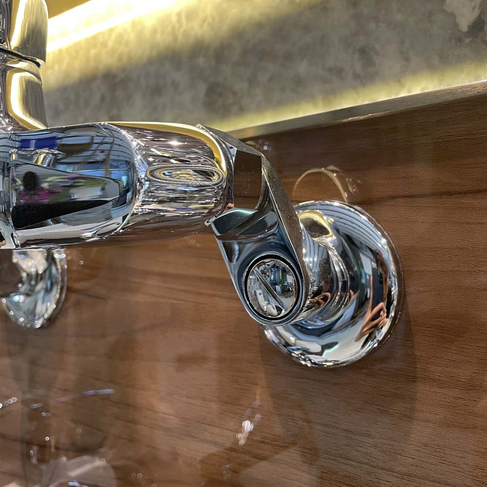 Vòi sen tắm nóng lạnh Luxta L2210C