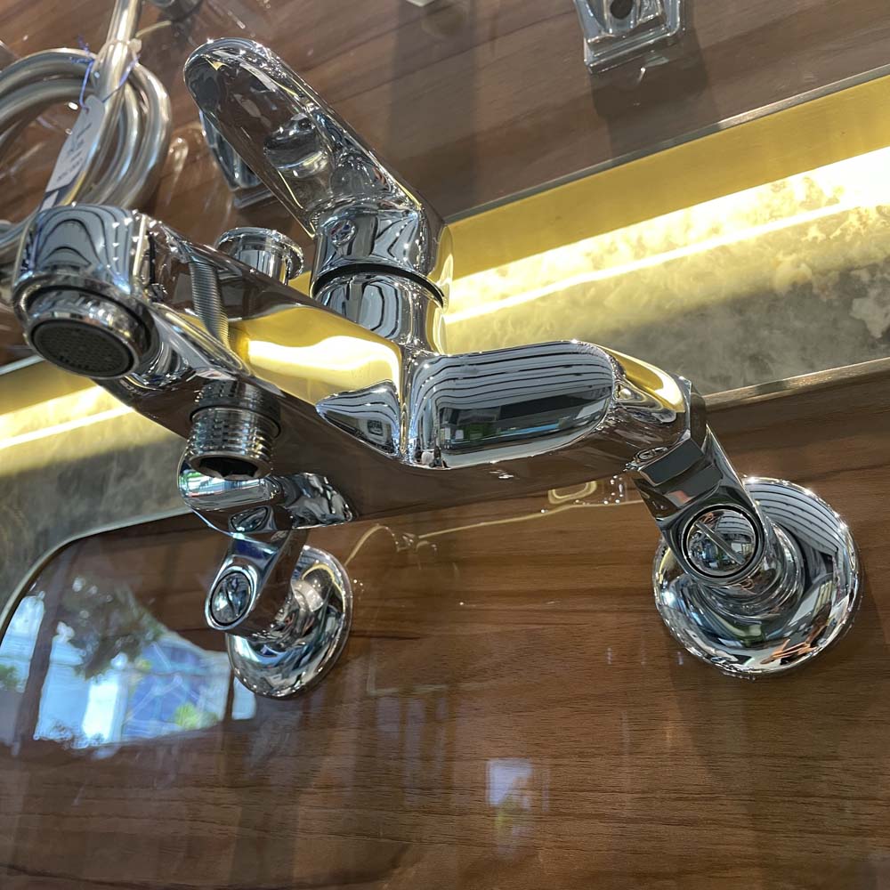 Vòi sen tắm nóng lạnh Luxta L2210C