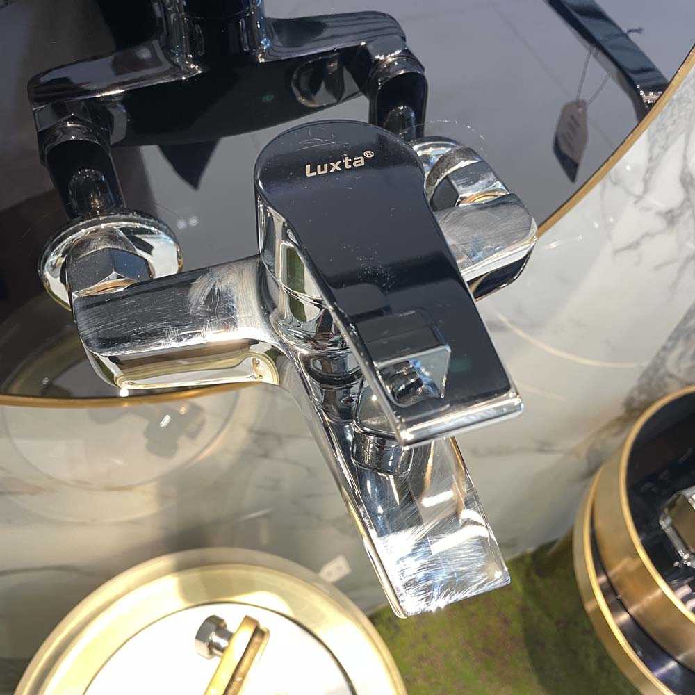 Bộ sen tắm nóng lạnh Luxta L2226