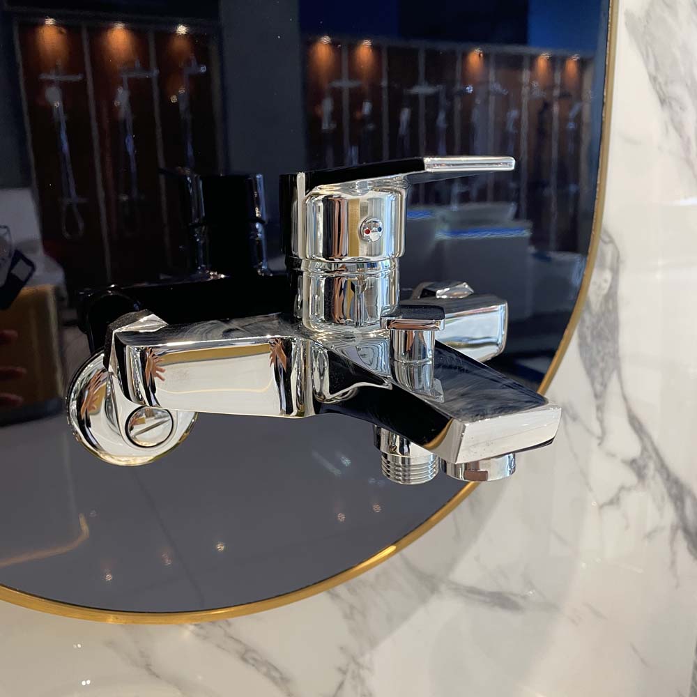 Bộ sen tắm nóng lạnh Luxta L2226