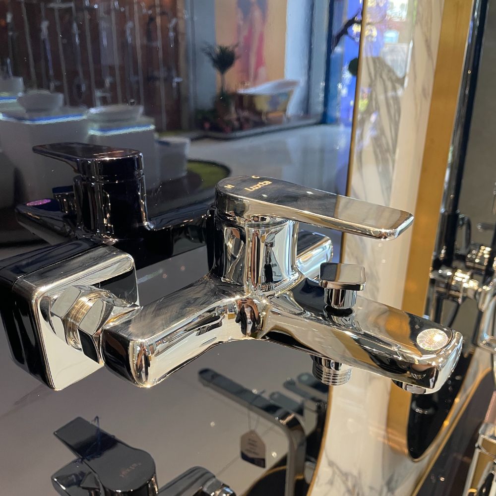 Bộ sen tắm nóng lạnh Luxta L2229M