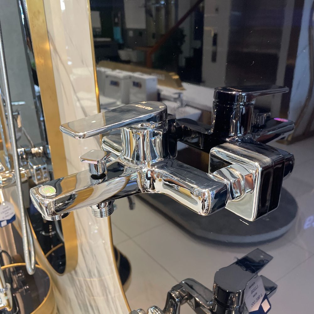 Bộ sen tắm nóng lạnh Luxta L2229M
