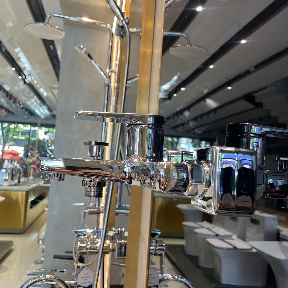 Bộ sen tắm nóng lạnh Luxta L2229M