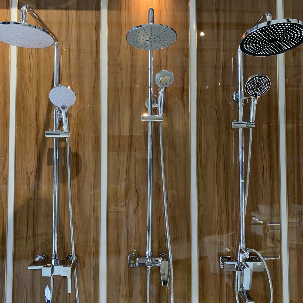 Bộ sen tắm cây đứng nóng lạnh Luxta L7214N