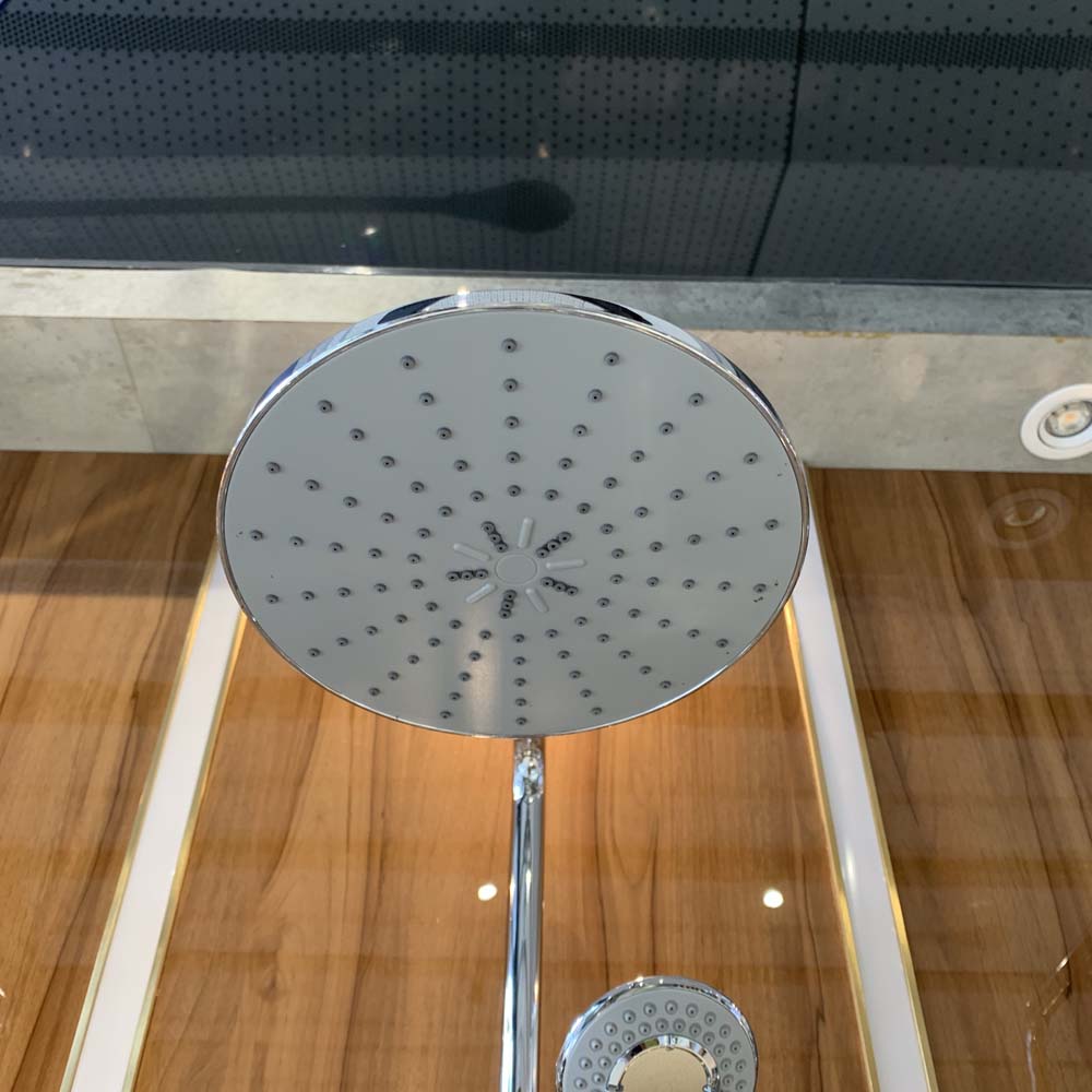 Bộ sen tắm cây đứng nóng lạnh Luxta L7214N