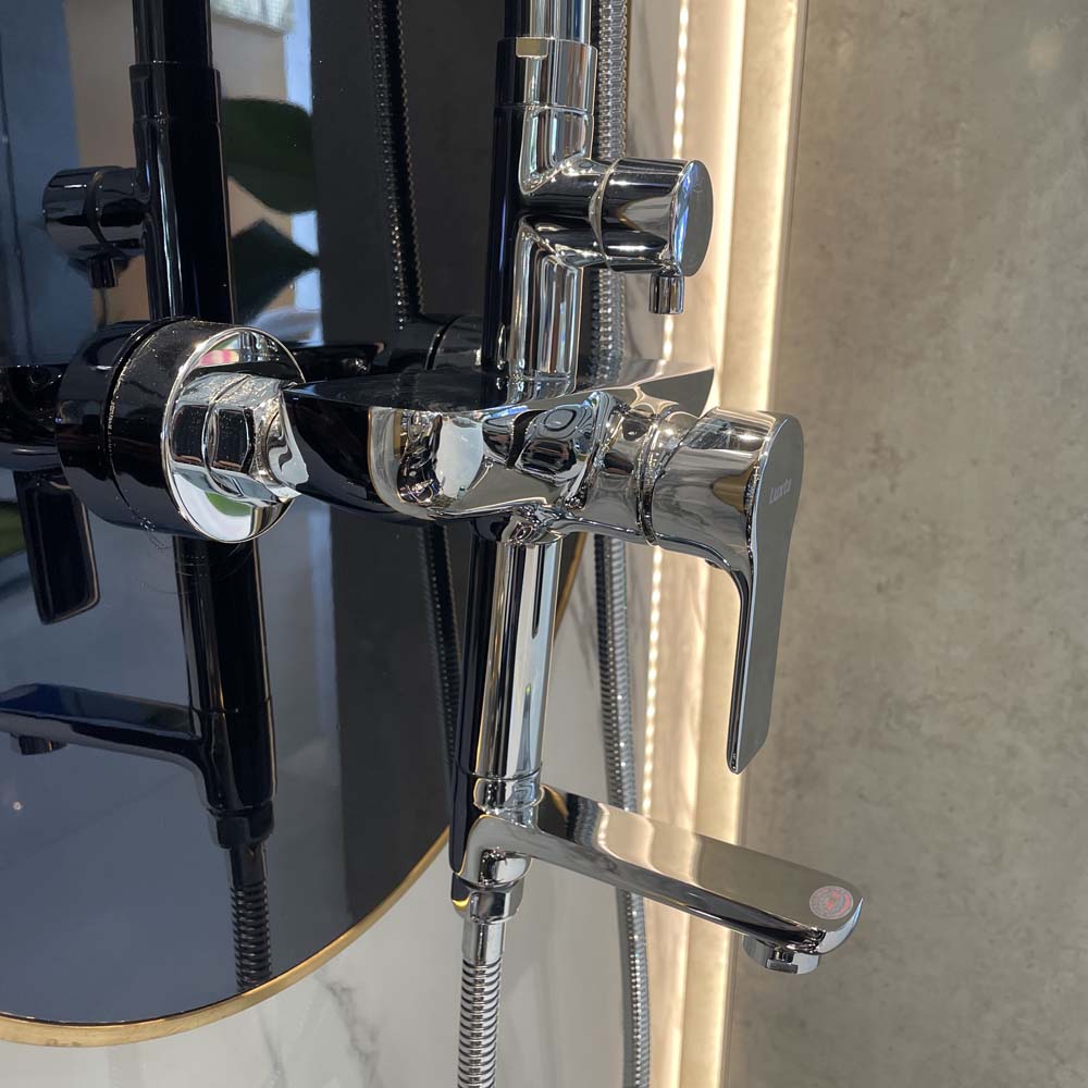 Sen cây nóng lạnh Luxta L7220