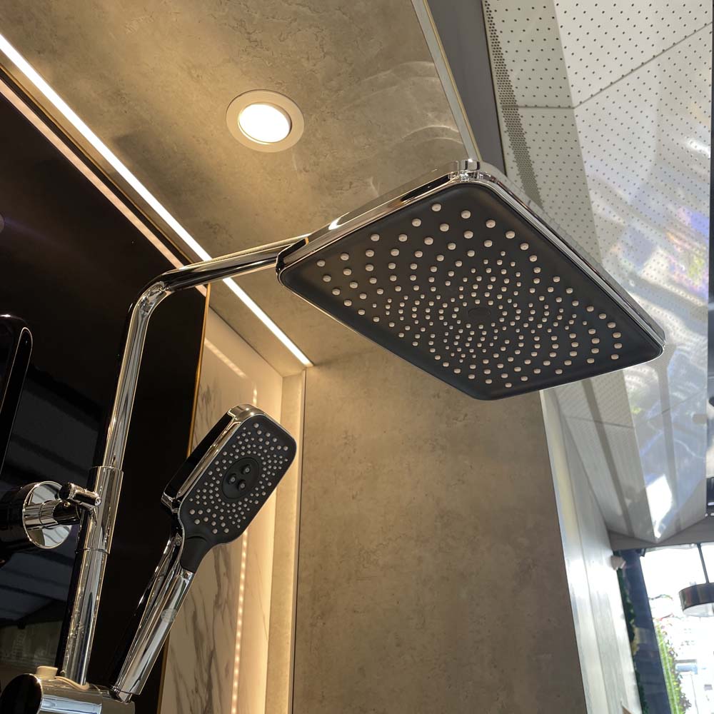 Sen cây nóng lạnh Luxta L7220