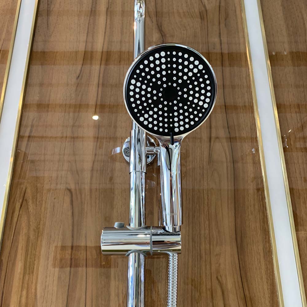 Bộ sen cây tắm nóng lạnh Luxta L7220N