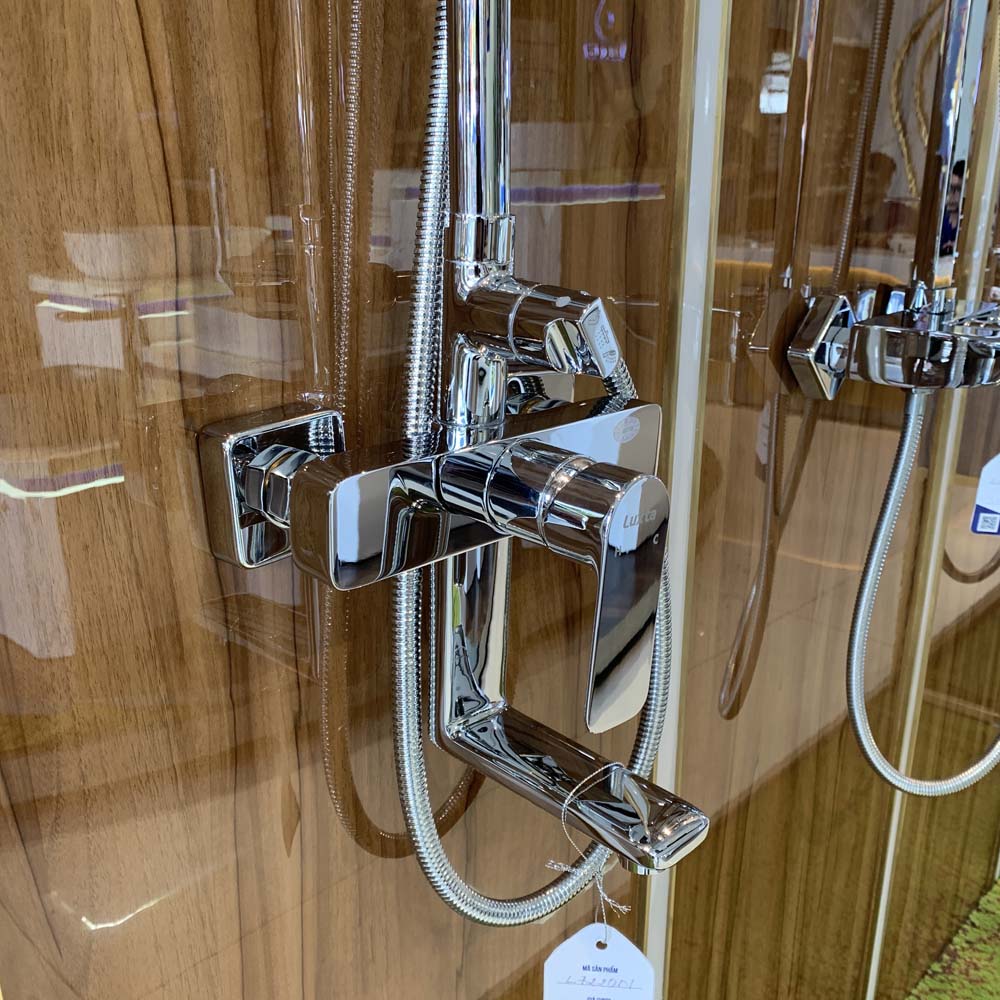 Bộ sen cây tắm nóng lạnh Luxta L7220N