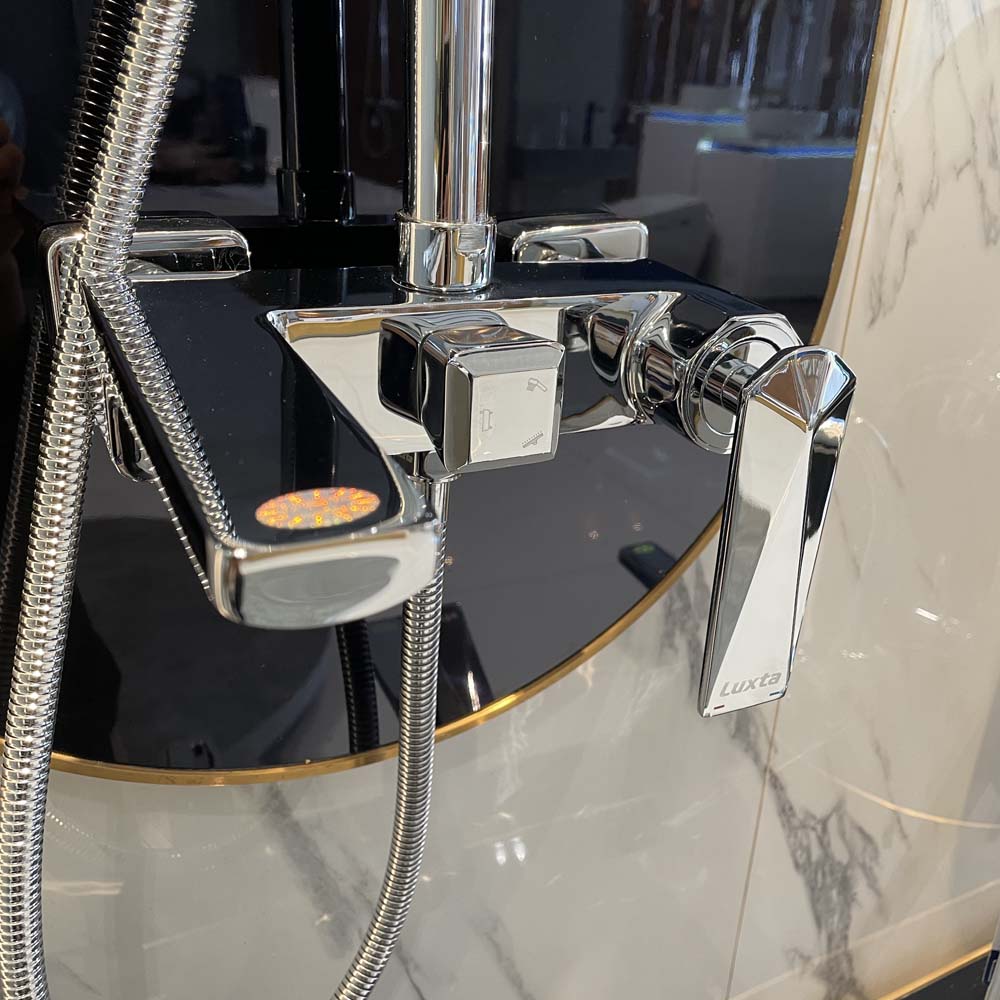 Sen cây nóng lạnh Luxta L7221