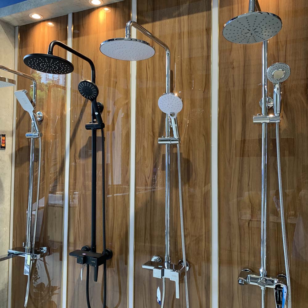 Bộ sen tắm cây đứng nóng lạnh Luxta L7225