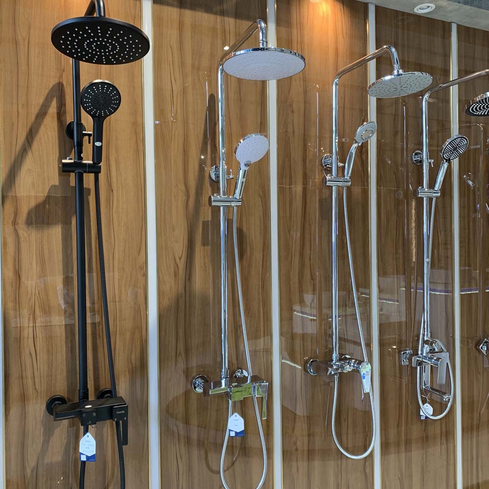 Bộ sen tắm cây đứng nóng lạnh Luxta L7225