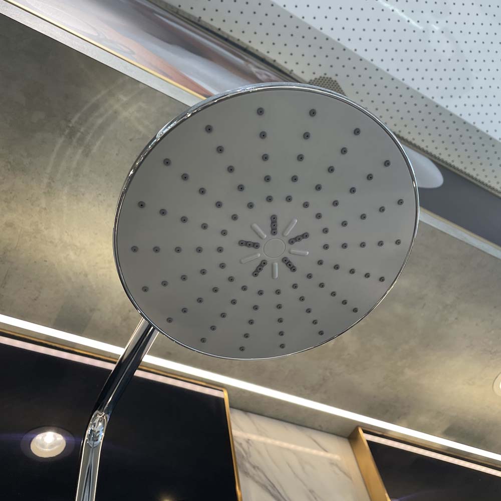 Bộ sen tắm cây đứng nóng lạnh Luxta L7229