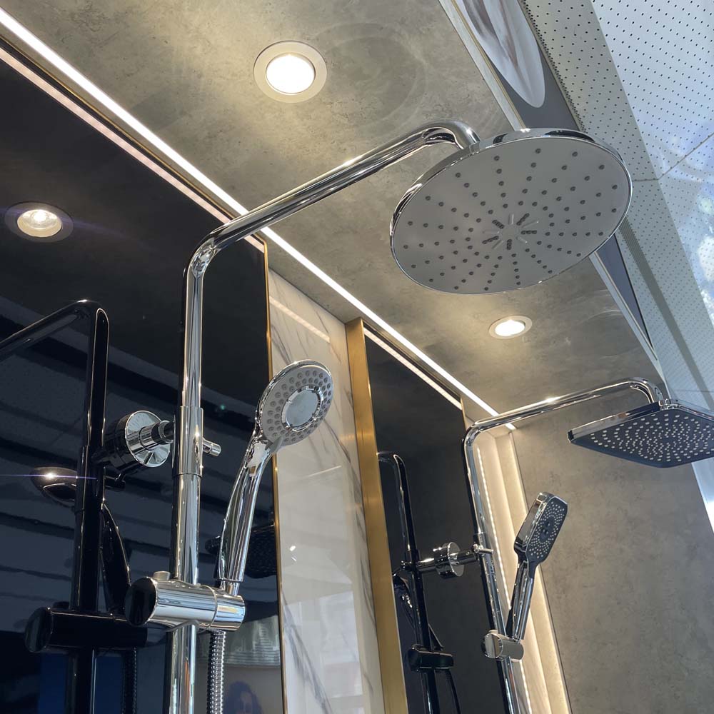 Bộ sen tắm cây đứng nóng lạnh Luxta L7229