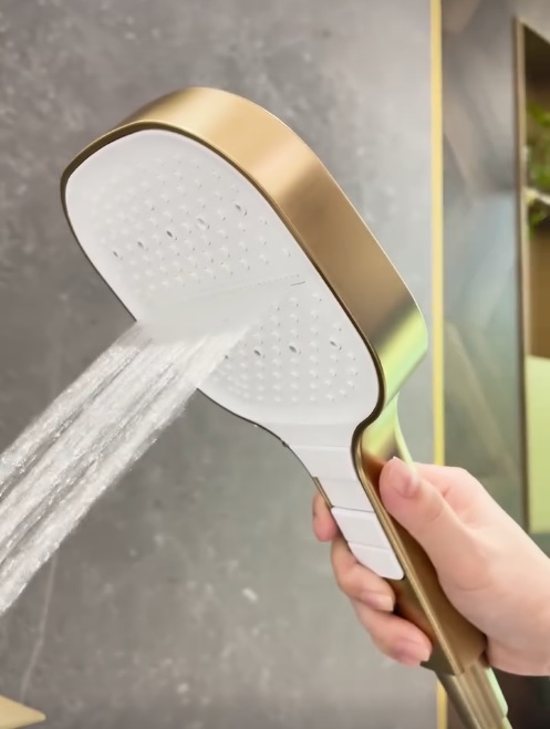 Bộ sen cây tắm nóng lạnh Luxta L7230-Gold