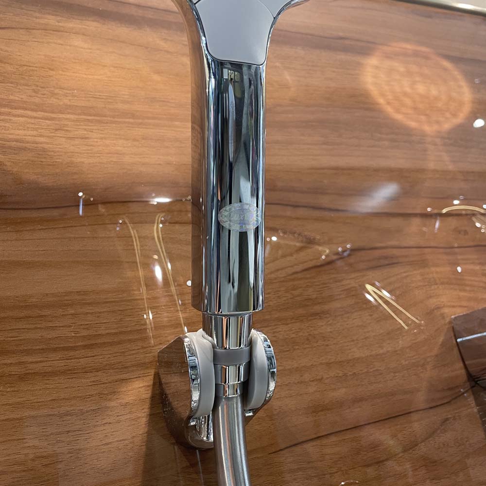 Tay sen tắm Luxta TN28