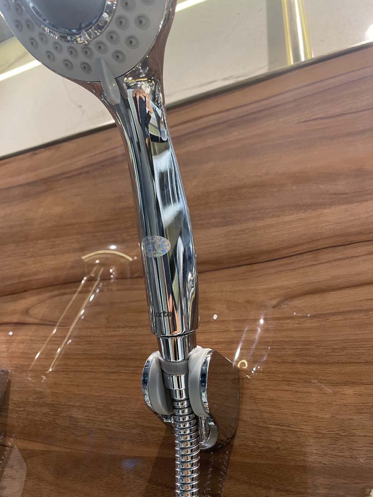 Tay sen tắm Luxta TX9