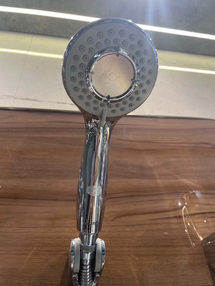 Tay sen tắm Luxta TX9