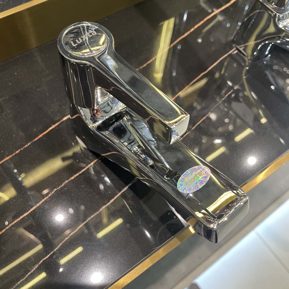 Vòi chậu lavabo lạnh Luxta L1114T1