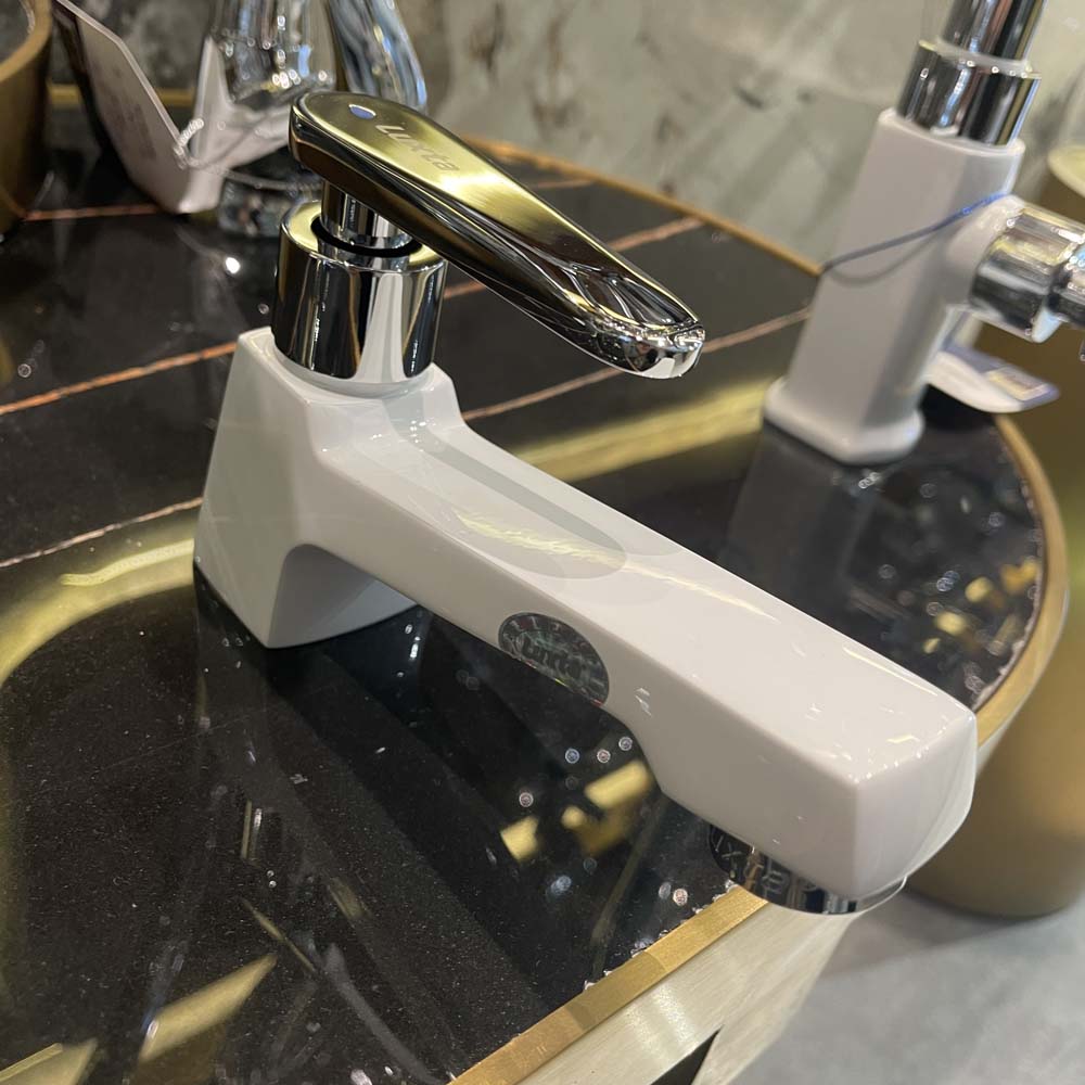 Vòi chậu lavabo lạnh Luxta L1114WT3
