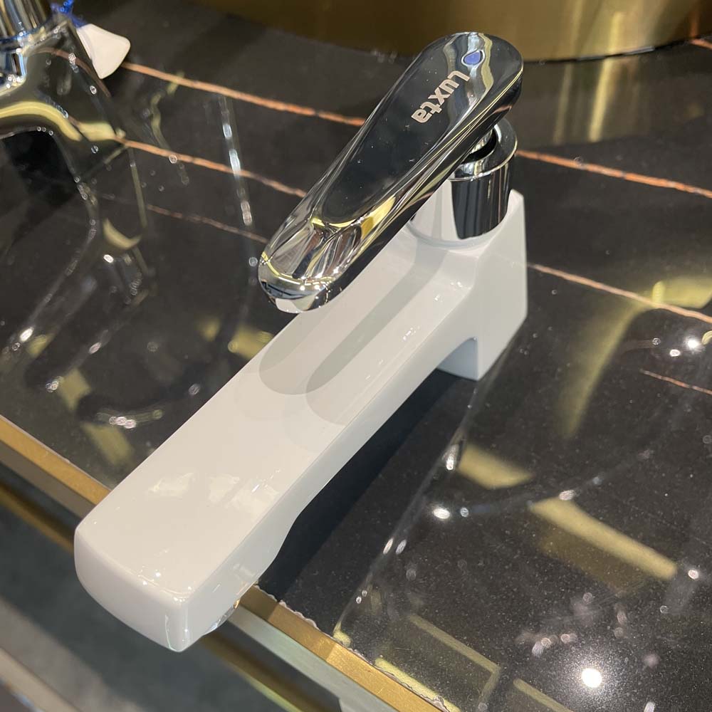 Vòi chậu lavabo lạnh Luxta L1114WT3