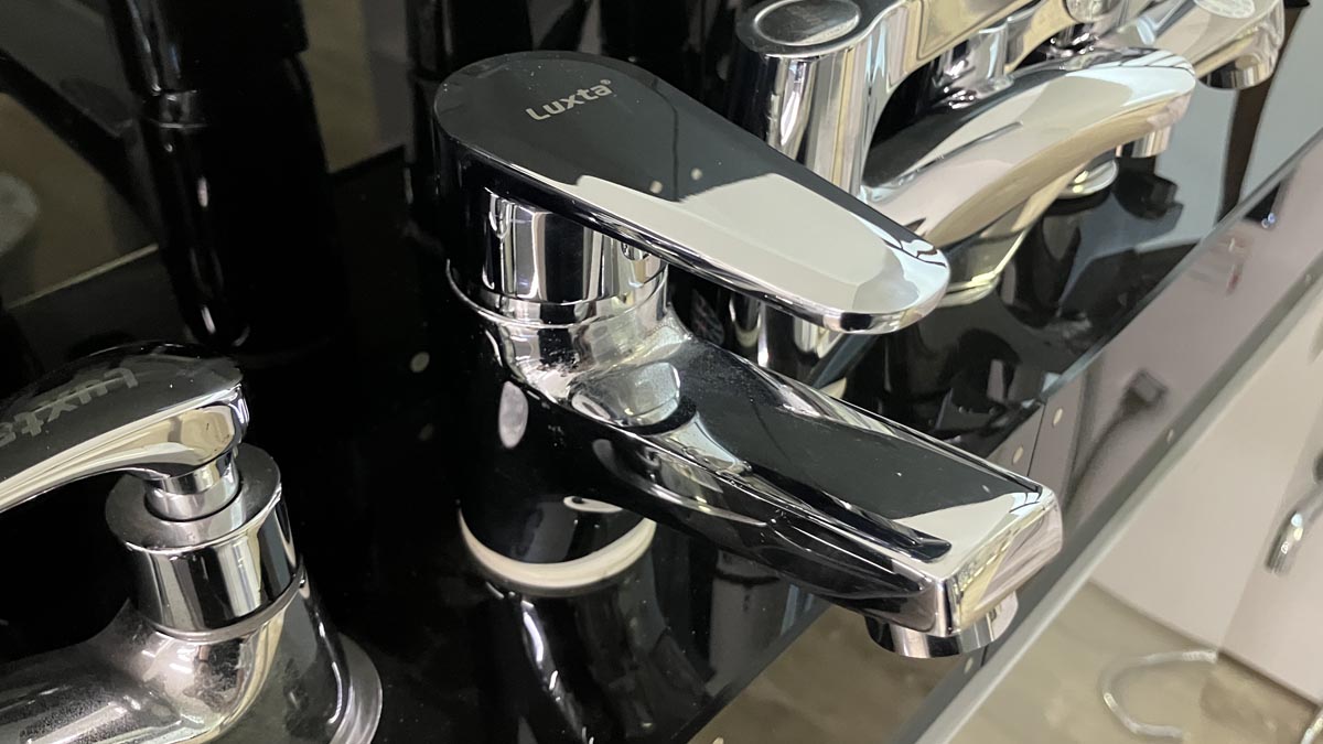 Vòi chậu lavabo lạnh Luxta L1123