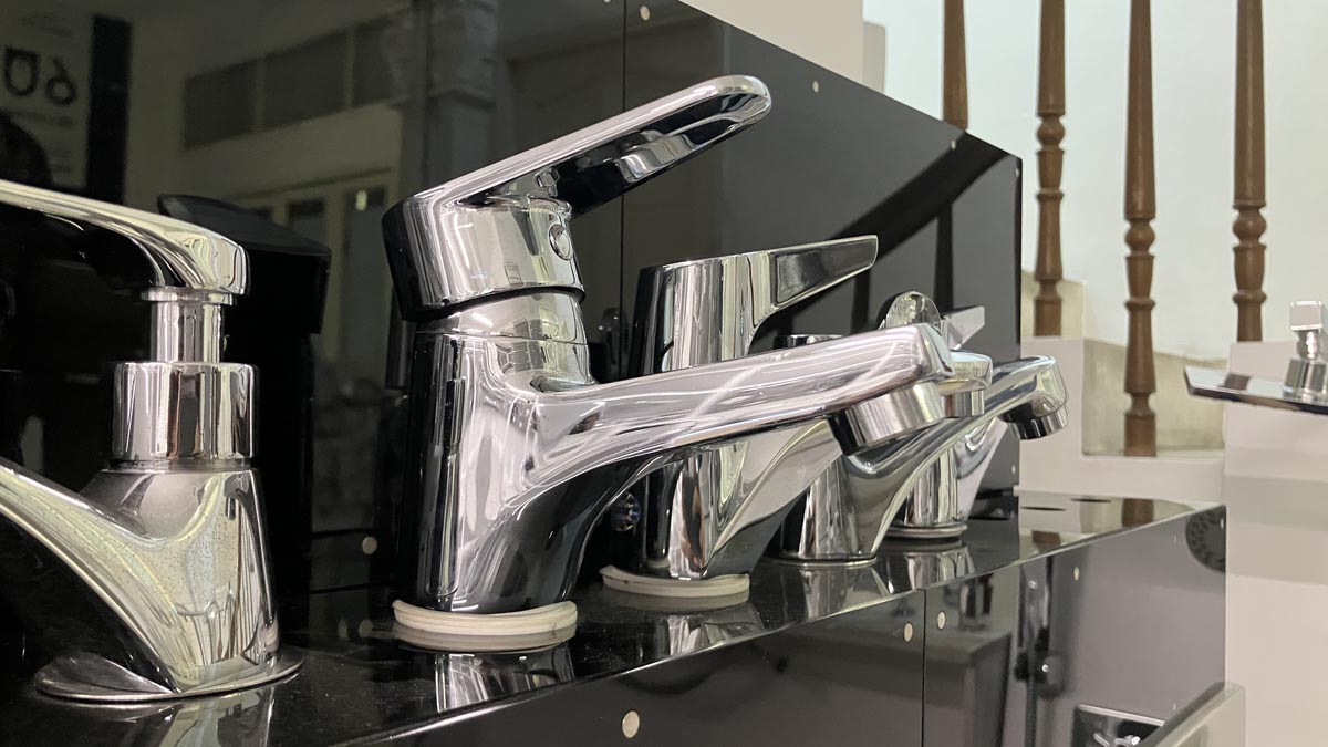 Vòi chậu lavabo lạnh Luxta L1123