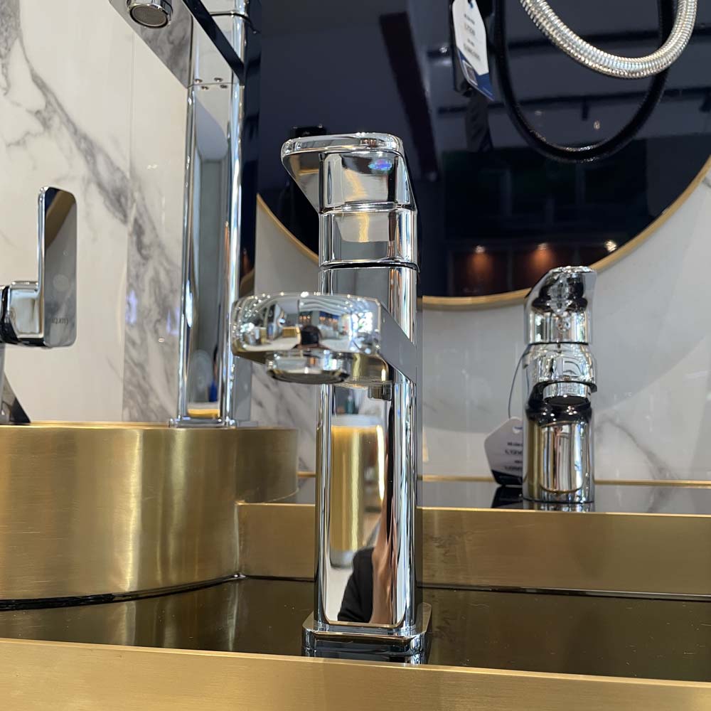 Vòi chậu lavabo nóng lạnh Luxta L1205