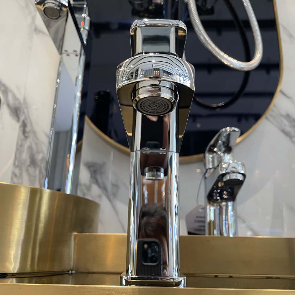 Vòi chậu lavabo nóng lạnh Luxta L1205