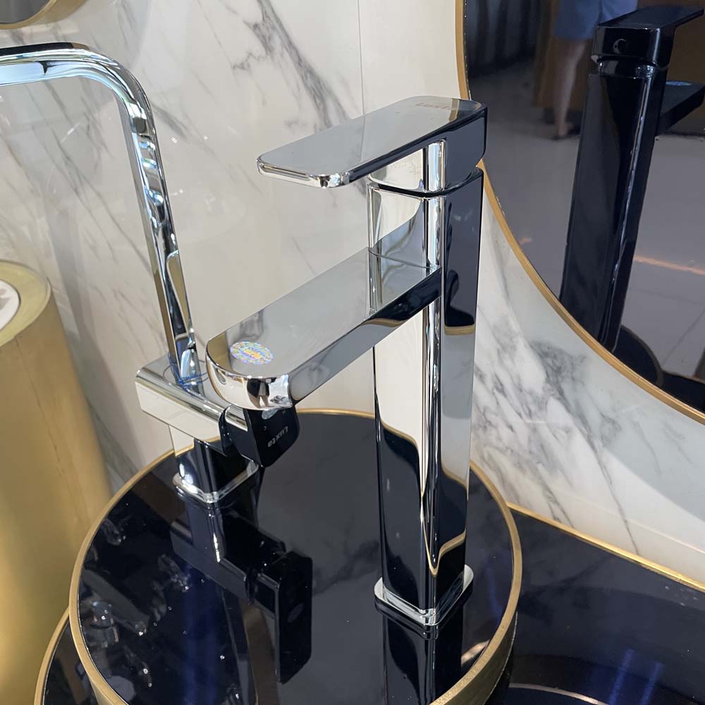 Vòi chậu lavabo nóng lạnh Luxta L1205B