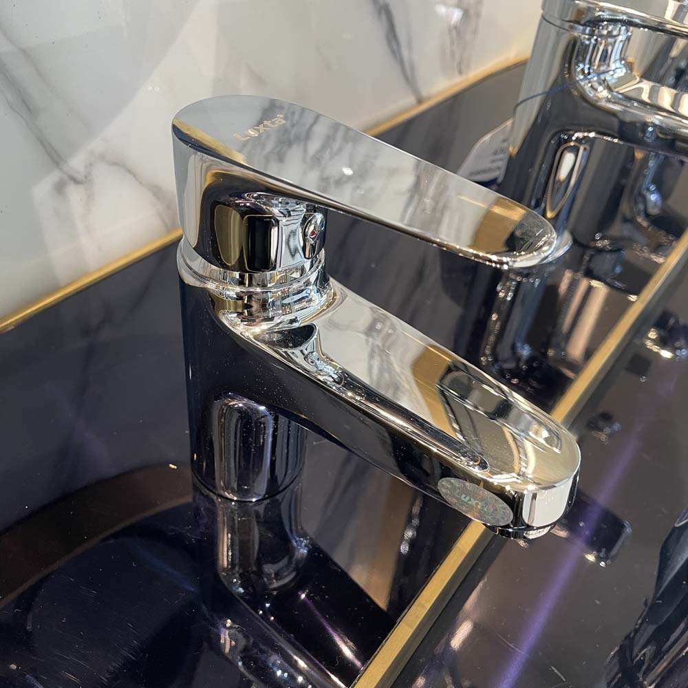 Vòi chậu lavabo nóng lạnh Luxta L1210X6