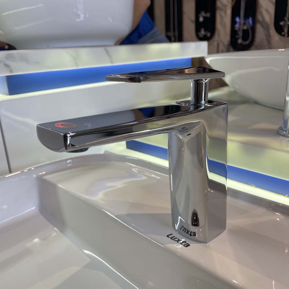 Vòi chậu lavabo nóng lạnh Luxta L1221