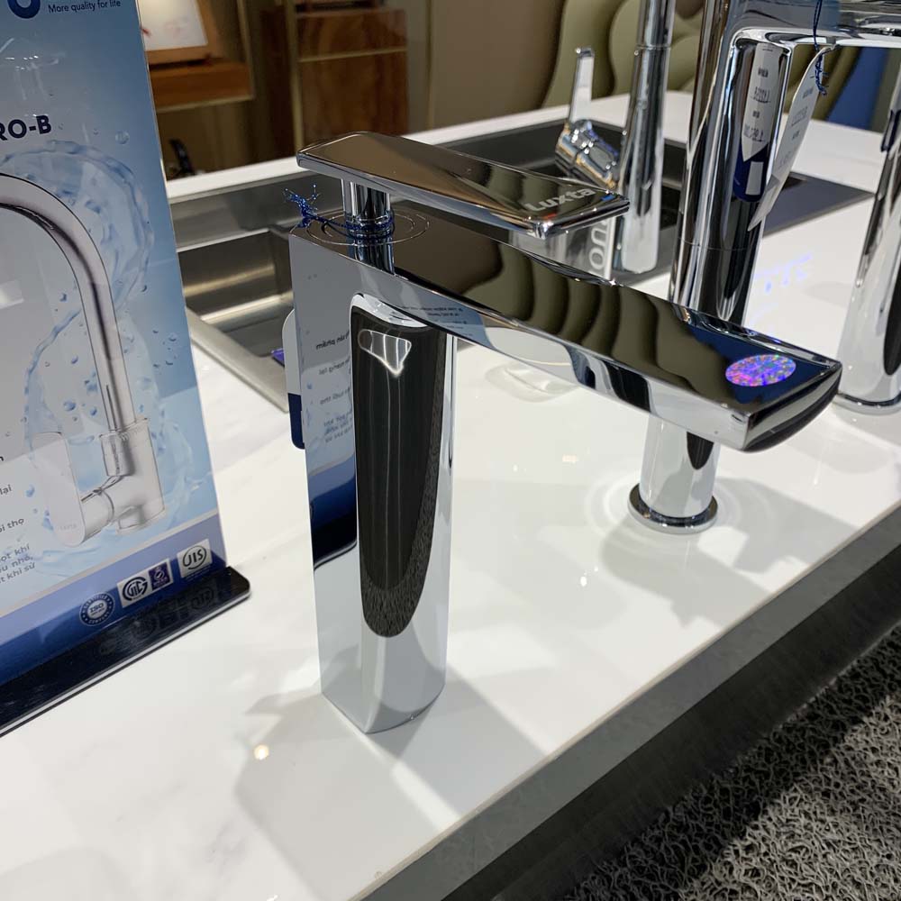 Vòi chậu lavabo nóng lạnh Luxta L1221B