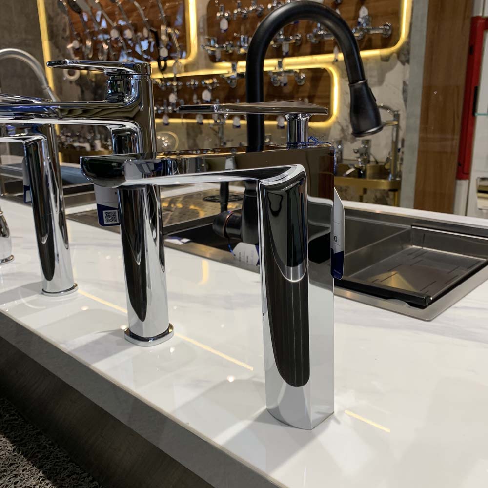 Vòi chậu lavabo nóng lạnh Luxta L1221B