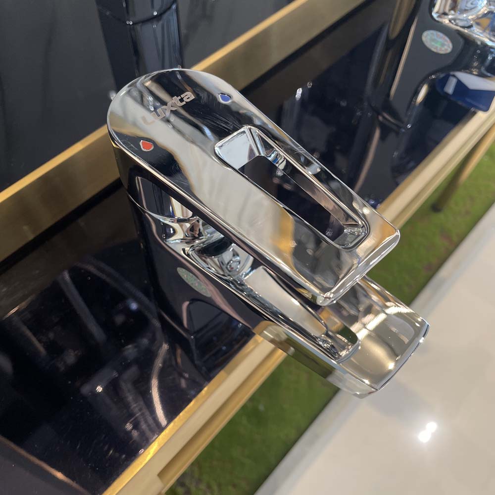 Vòi chậu lavabo nóng lạnh Luxta L1226X5