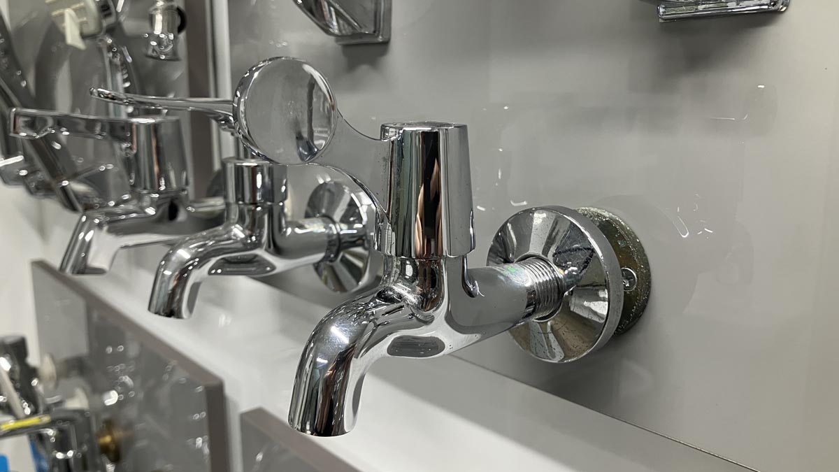 Vòi hồ Luxta L4102