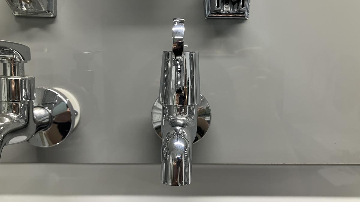 Vòi hồ Luxta L4102