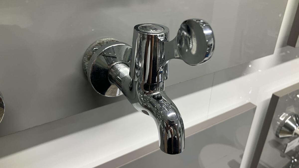 Vòi hồ Luxta L4102