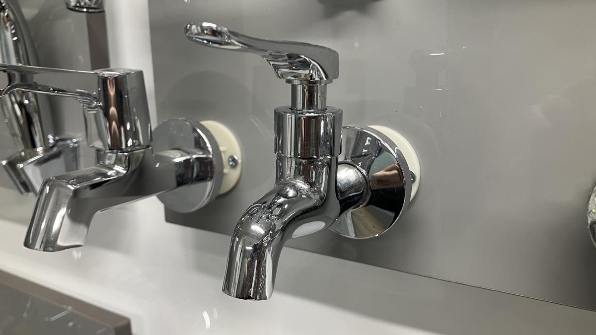 Vòi hồ Luxta L4102M