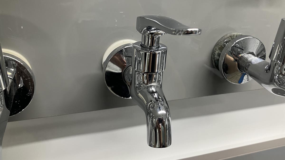 Vòi hồ Luxta L4102M