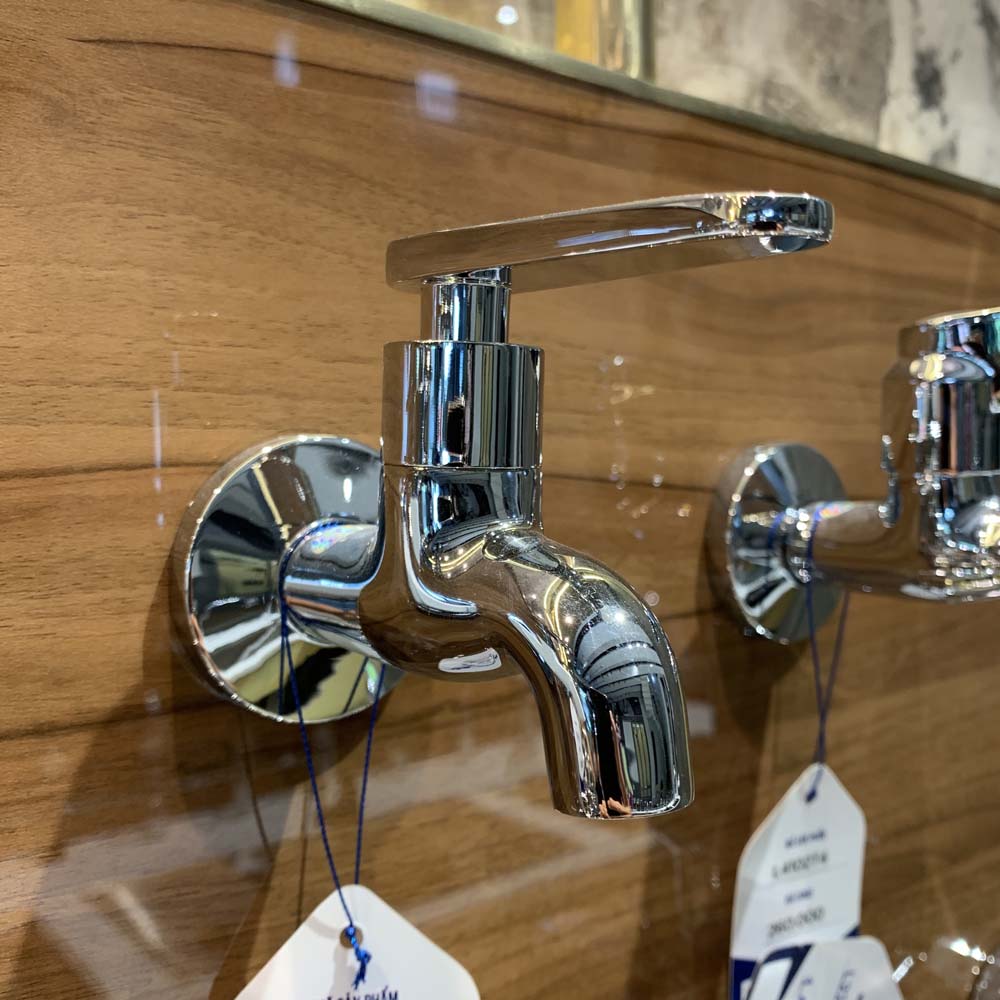 Vòi hồ Luxta L4102T3