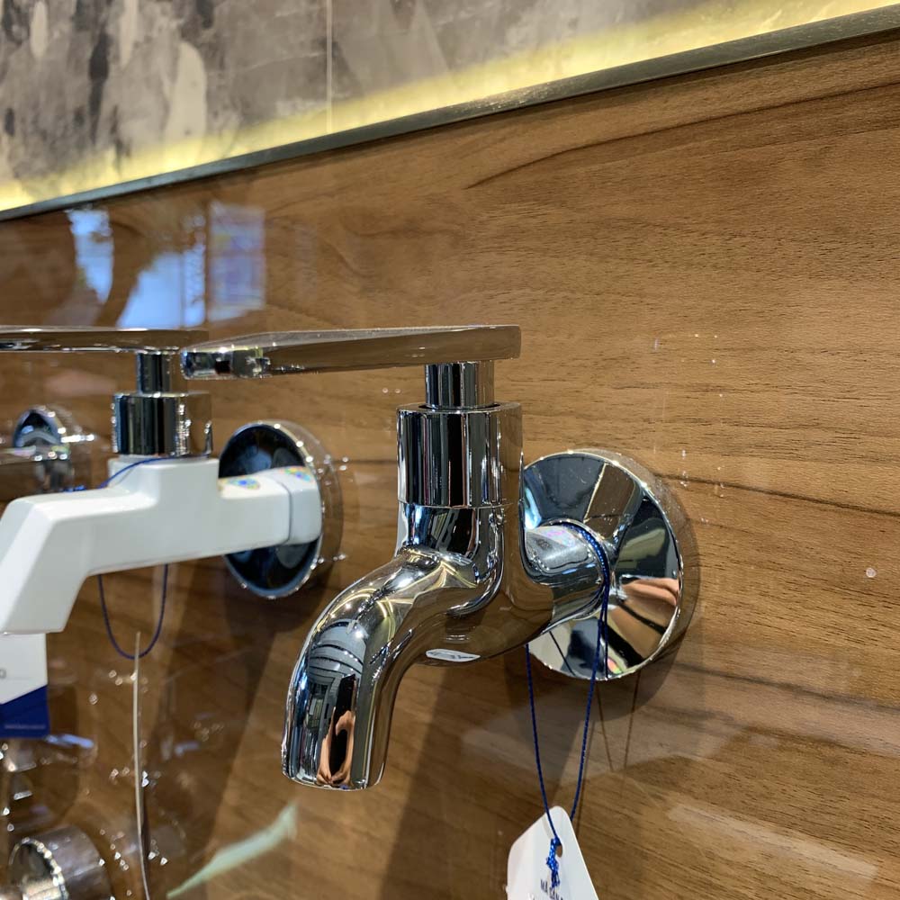 Vòi hồ Luxta L4102T3