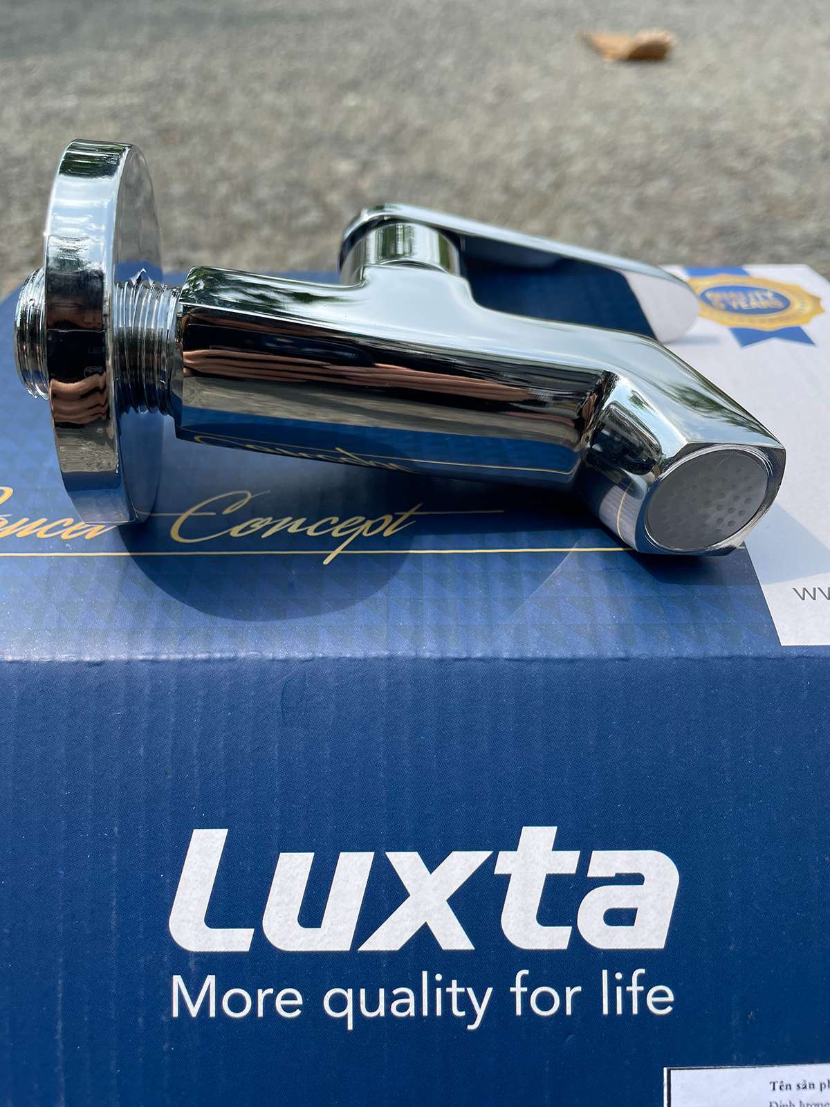 Vòi hồ Luxta L4114T3