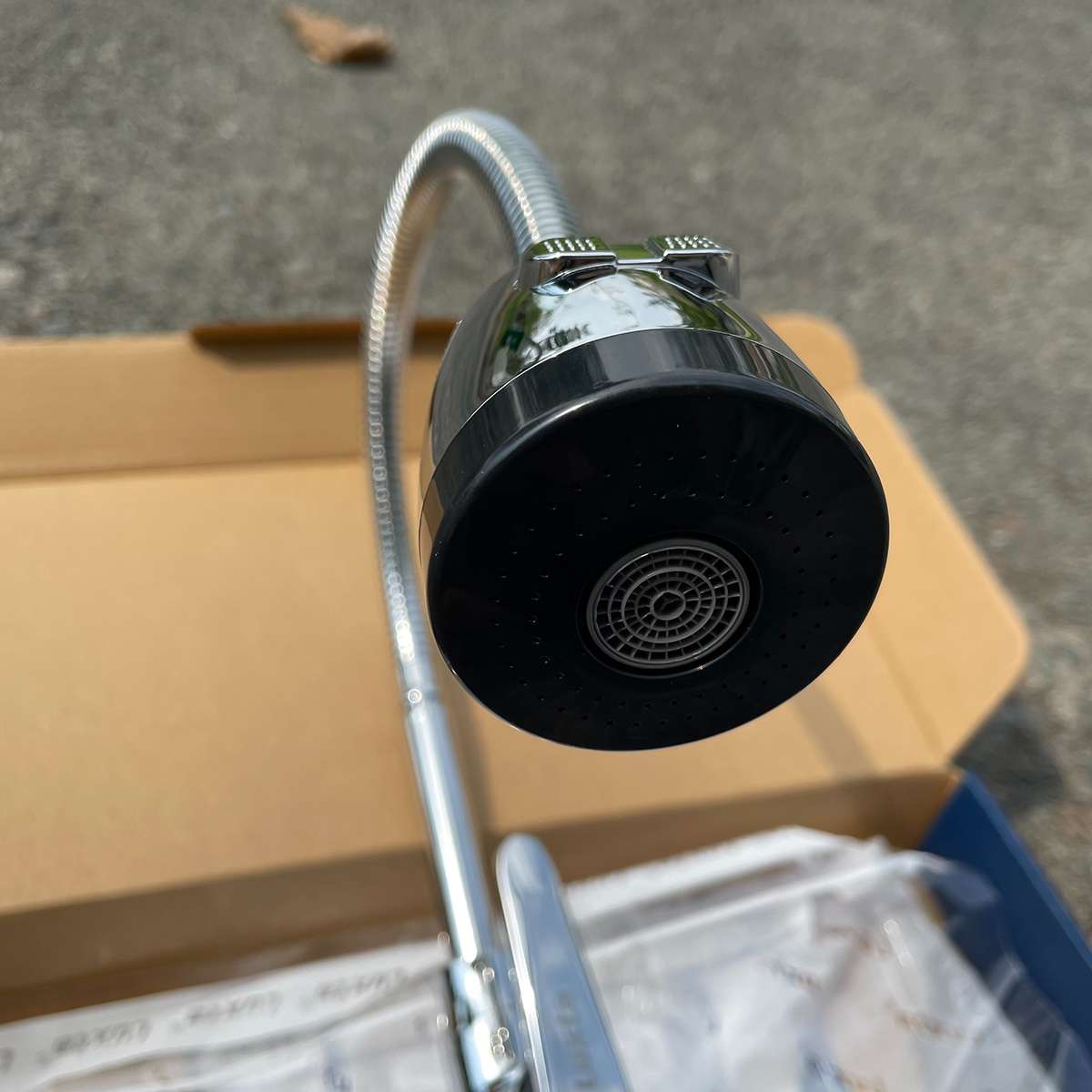 Vòi bếp lạnh Luxta L3101T3B