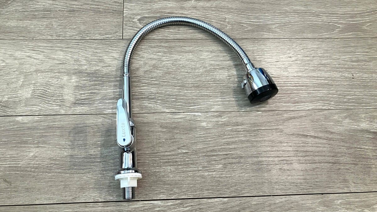 Vòi bếp lạnh Luxta L3102T3B