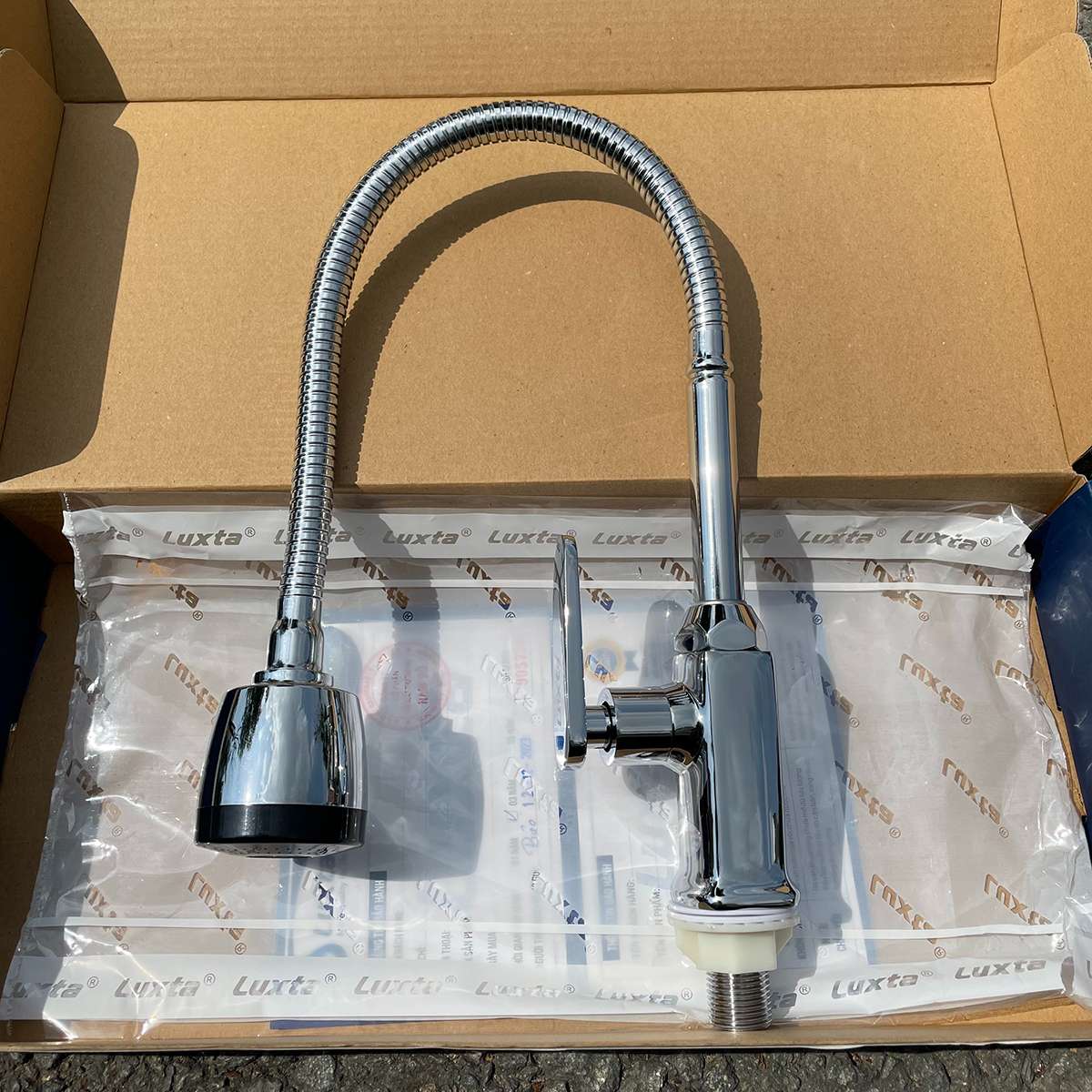 Vòi bếp lạnh Luxta L3114BT3