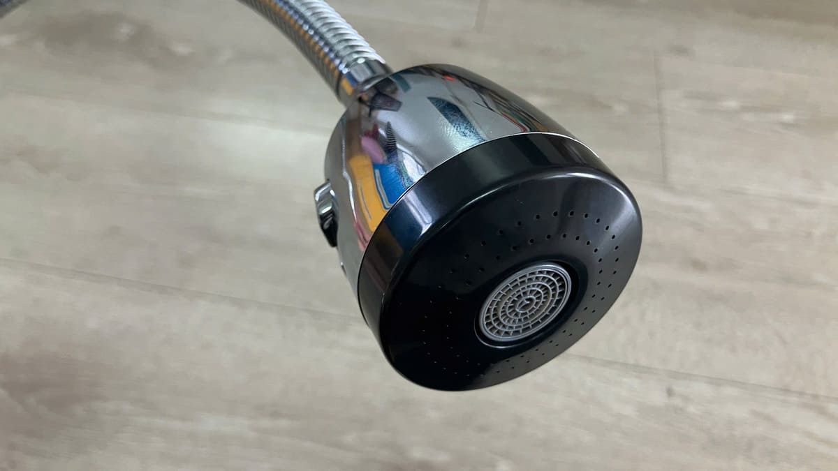 Vòi rửa chén thân mềm Luxta L3114T3B