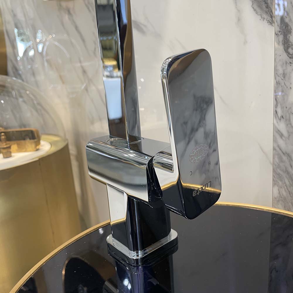 Vòi bếp nóng lạnh Luxta L3205