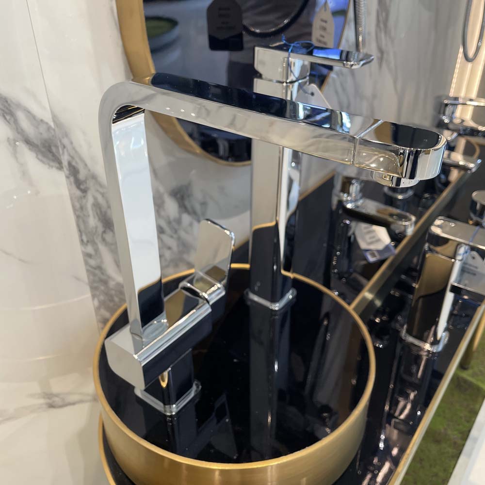 Vòi bếp nóng lạnh Luxta L3205